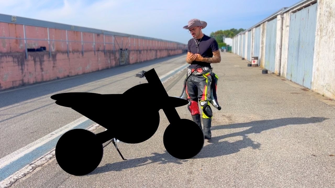 COMPREI UMA MOTO NOVA PARA A PISTA !
