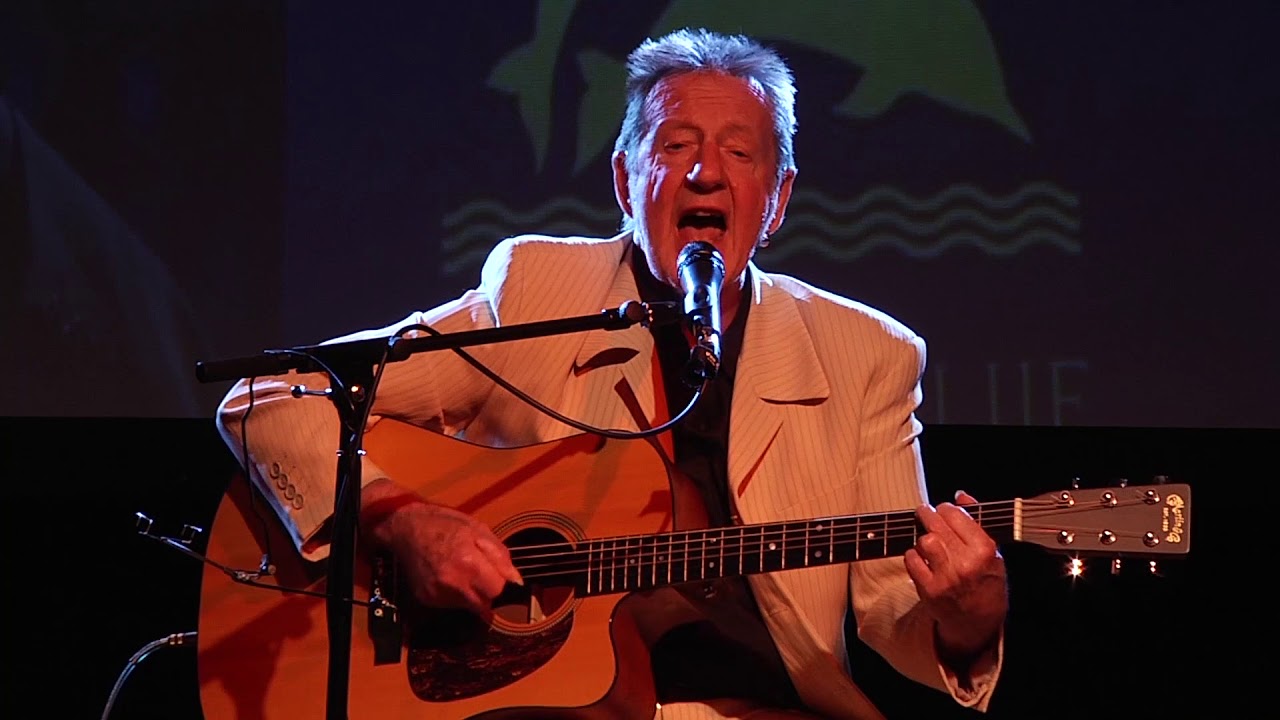 Forever Blue, Steve Foster live at Edinburgh Fringe 2016 Official video