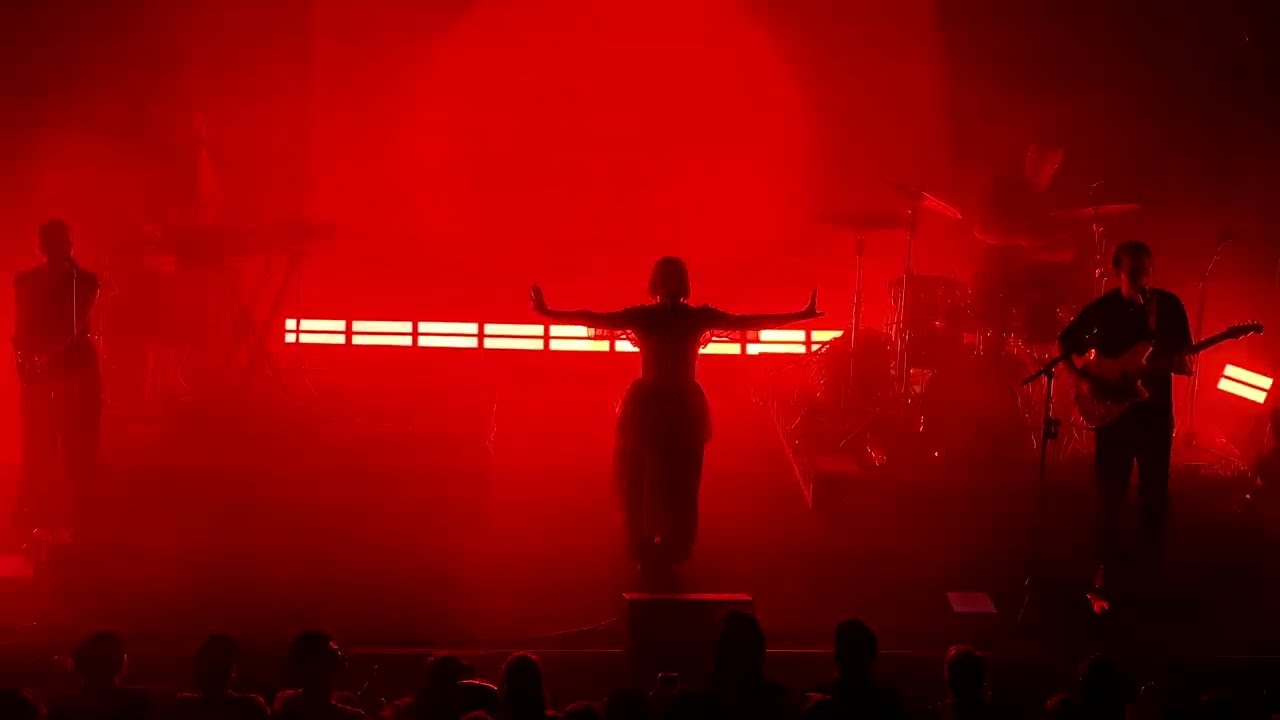 Aurora - Blood in the Wine (Live in Sydney 2023)