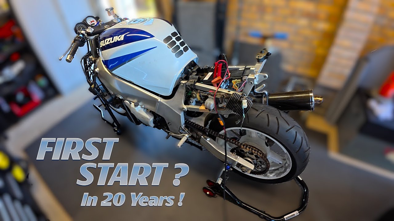 GSXR First Start And Carb Cleaning 90s Sport Bike Barn Find Ep.5 First Start ? 1999 GSXR #gsxr