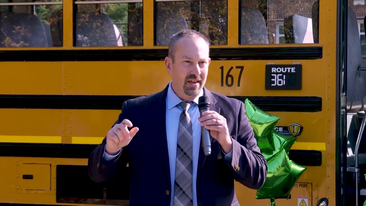 Electric Bus Ribbon Cutting