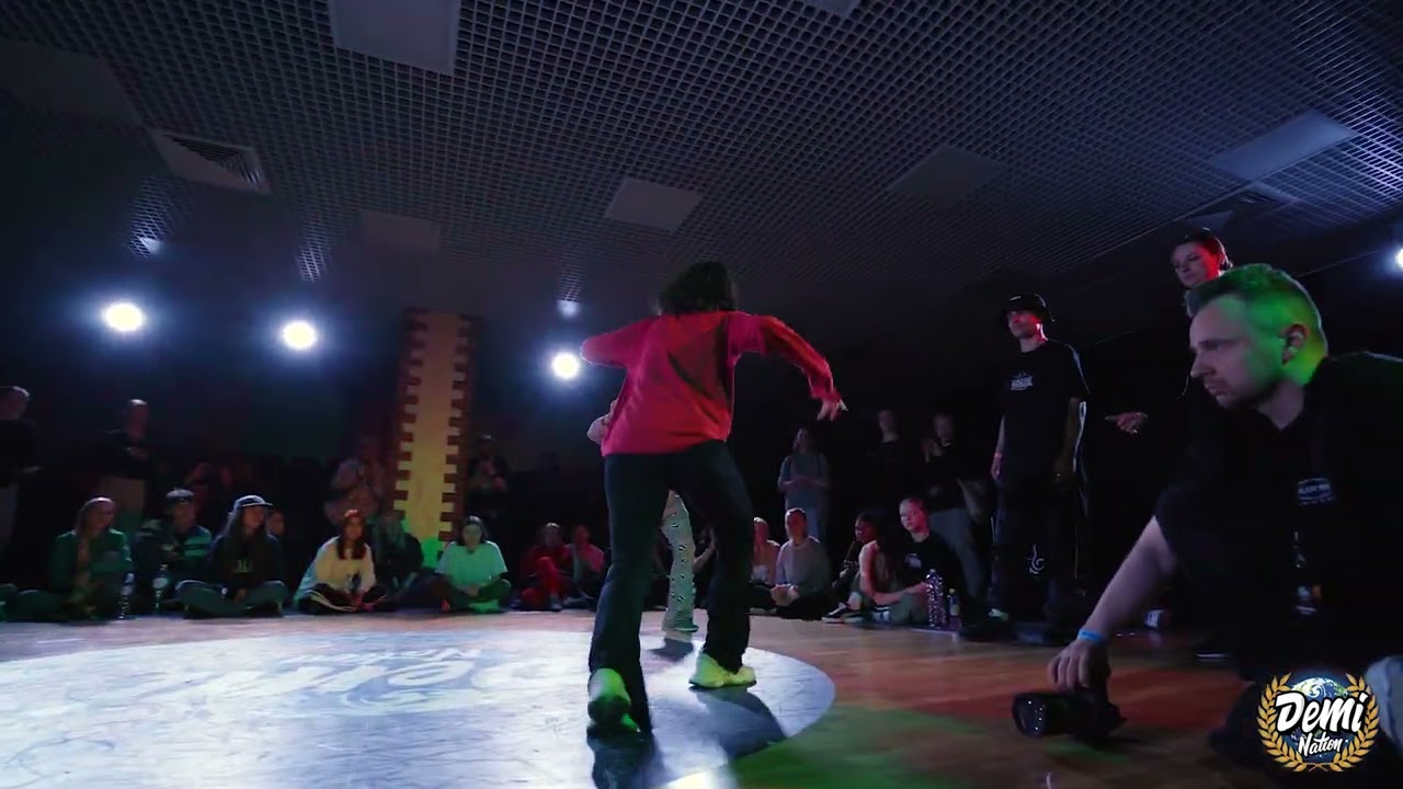 Zaki vs Джулия / TOP 16 / House Pro / Demination Battle 23