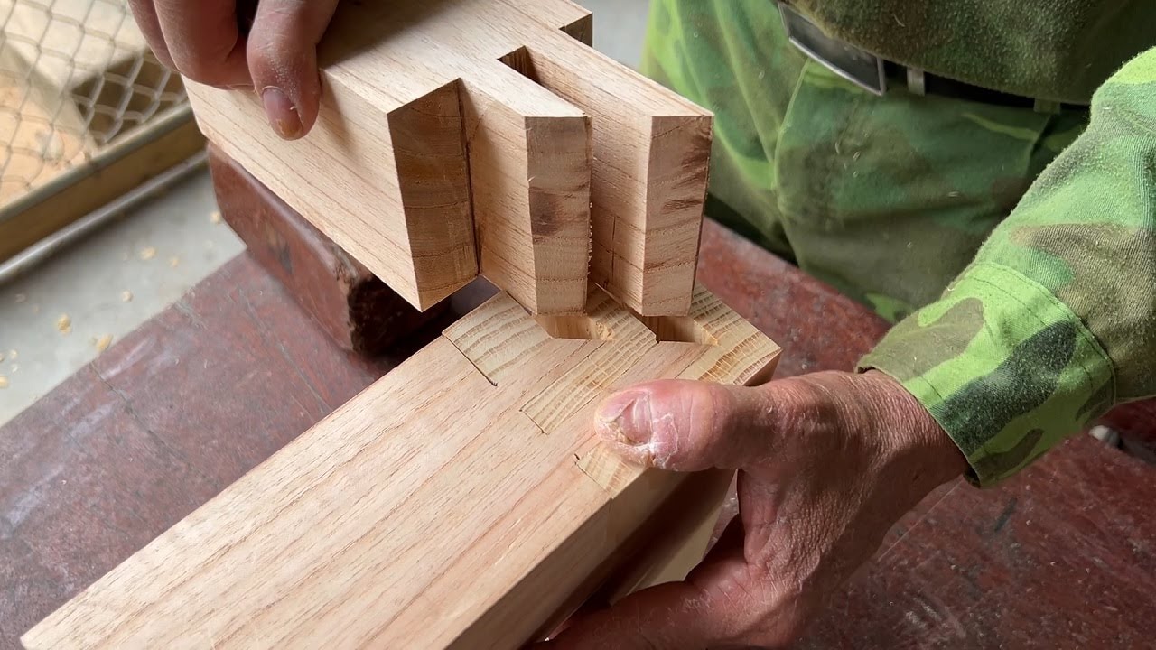 Wooden Dream Joints Using Traditional Handcrafted Techniques - Part 1