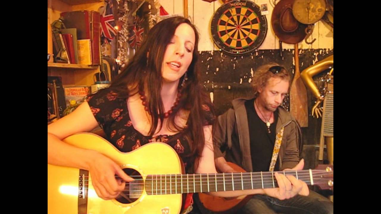 Martha Tilston -Old Tom Cat - Leonard Cohen Tribute - Songs From The Shed
