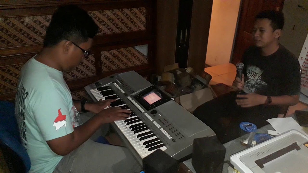 Ku Tak Bisa - Slank (Cover) by Ahmad Ramadhani