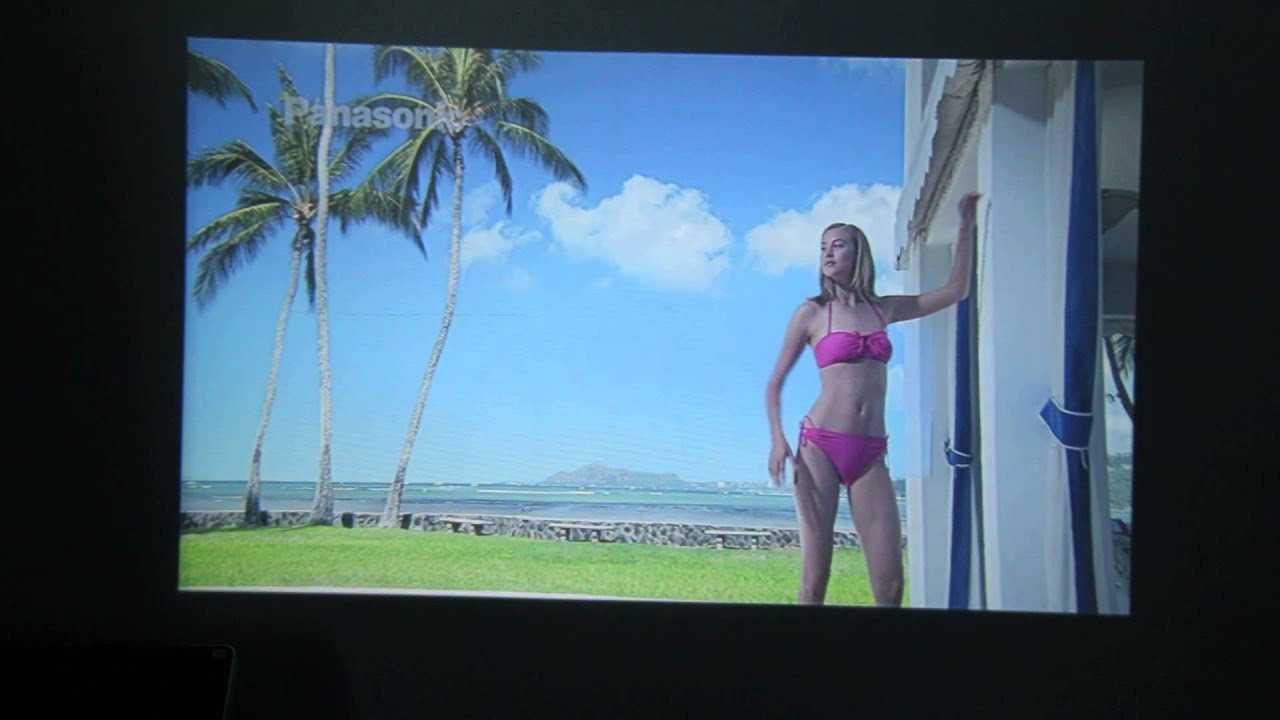 EUG 760 Home Theater LED Projector