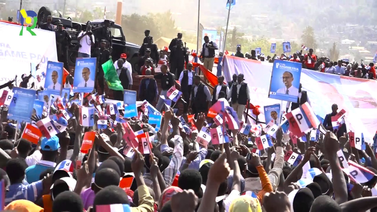 NYAMIRAMBO RPF CAMPAIGN: KAGAME SALUTING PEOPLE