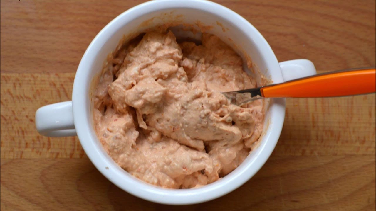 Queso Crema de tomates secos y una rica tosta