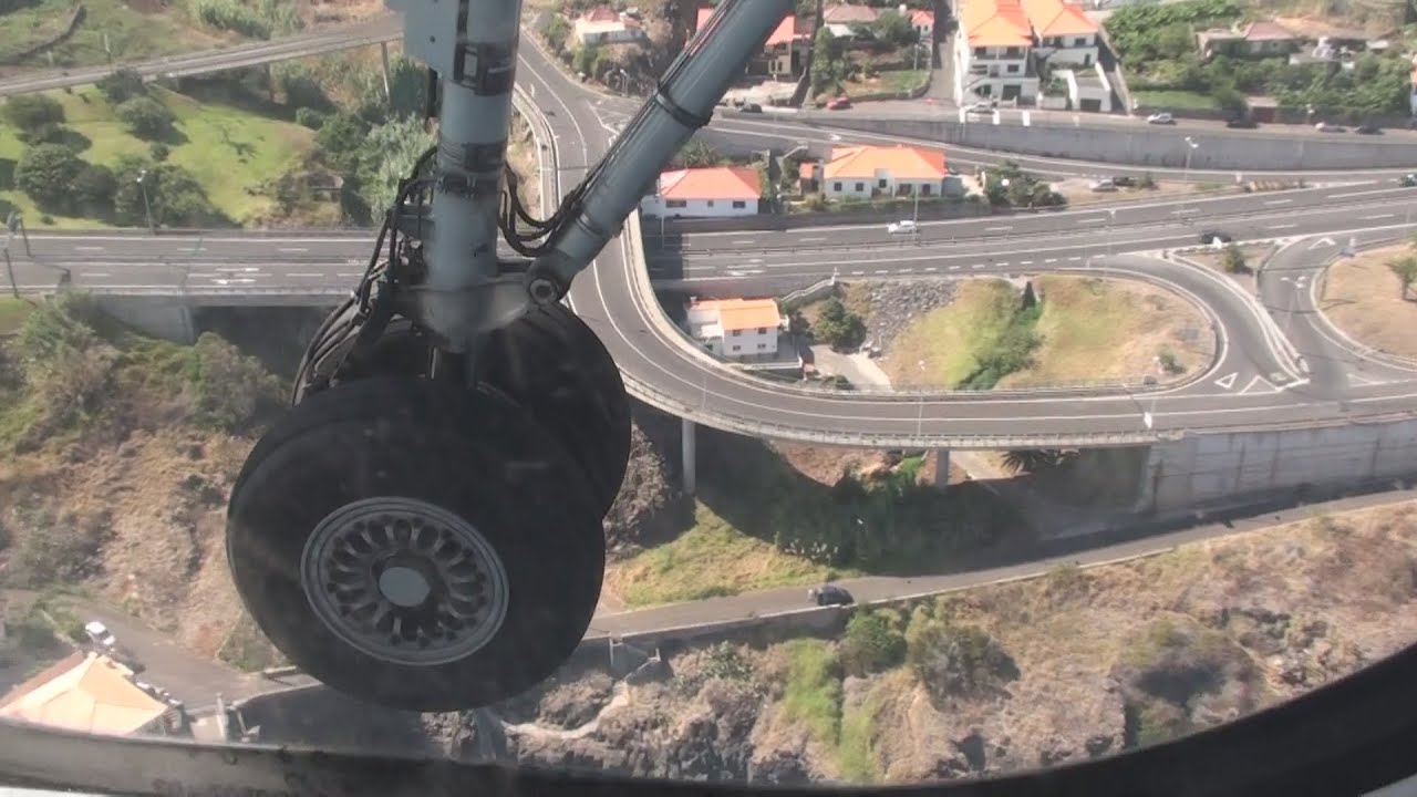 SATA Air Azores flight from Las Palmas Airport to Madeira Airport Bombardier Dash 8 - Q400