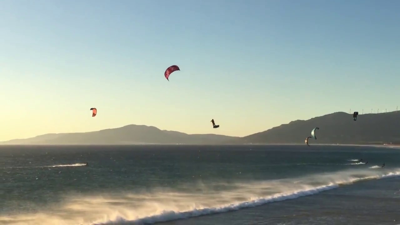 Megaloops and Kitesurfing tarifa spain kiteboarding