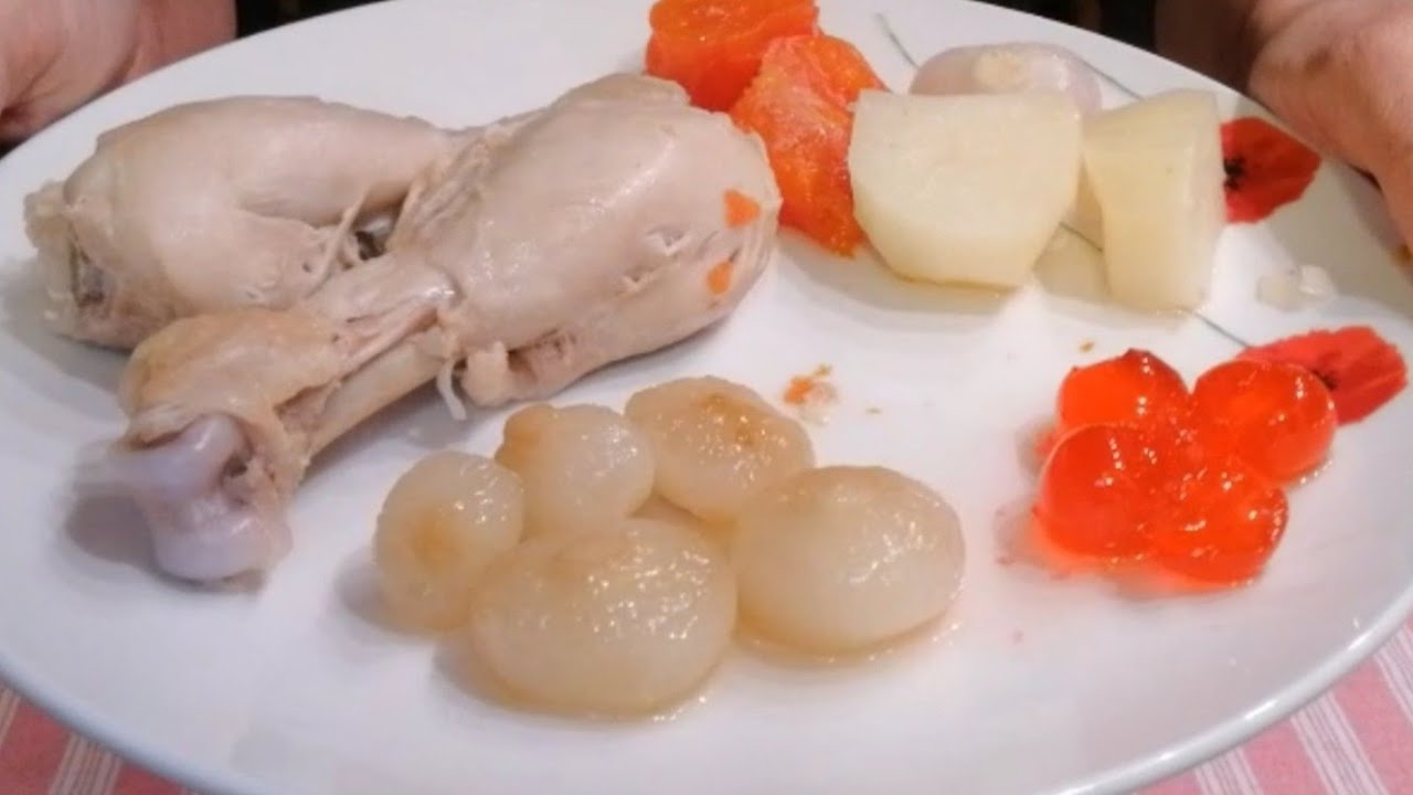 COSCE DI POLLO BOLLITE CON CIPOLLINE IN AGRODOLCE 