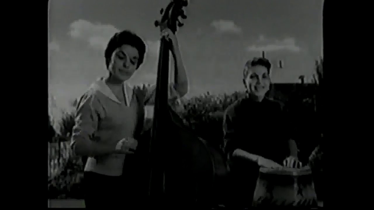 Juan García Esquivel - Escena de la película 