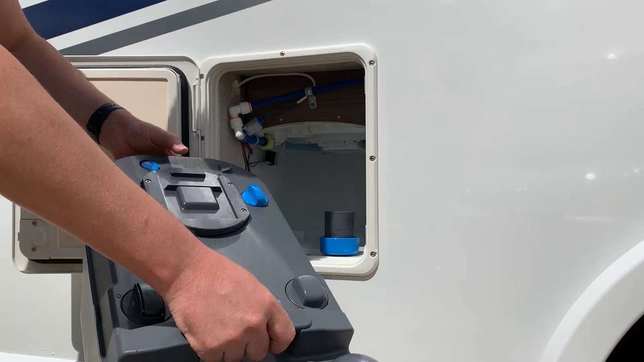 How to empty the toilet cassette
