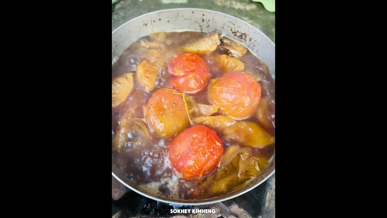 Braised Fish with Tomato Sauce  