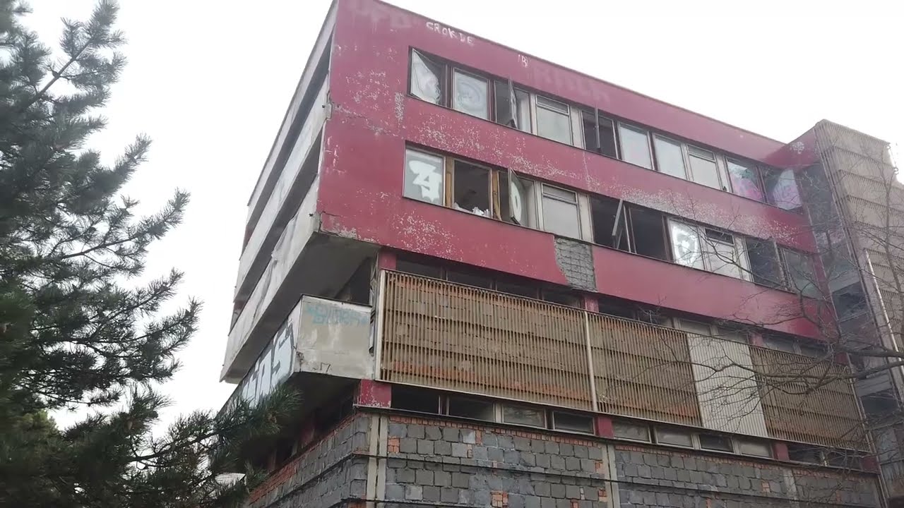 Hanby Bratislavy - budova pošty Dúbravka + Policajná ubytovňa