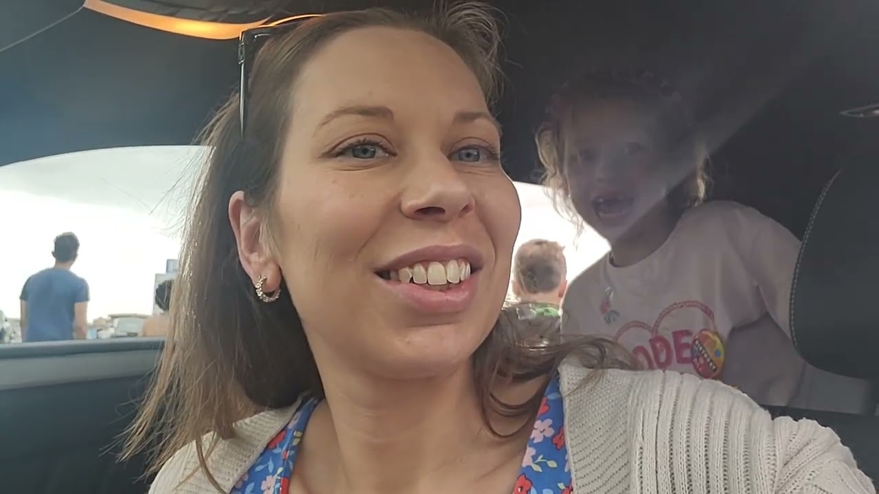 Was This A Good Idea?? Not Many Presents! Birthday Beach Day Vlog