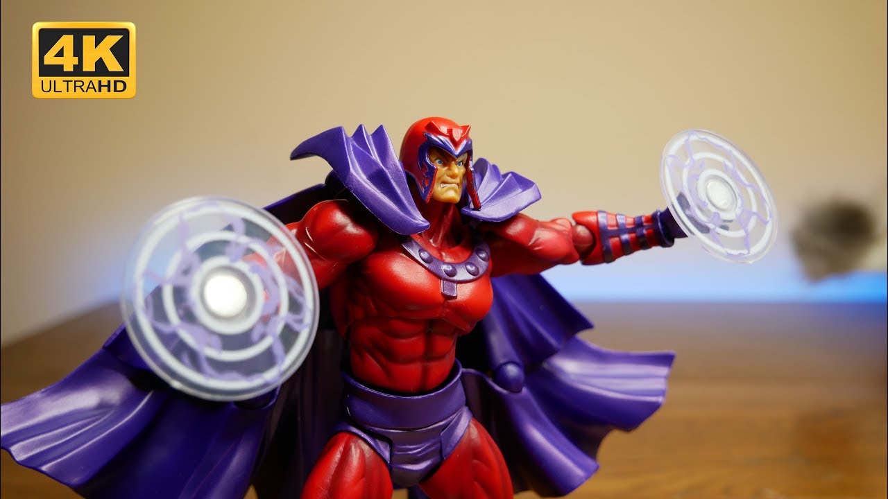 Это НЕ удивительный Yamaguchi Revoltech Magneto (предупреждение о пиратской копии)