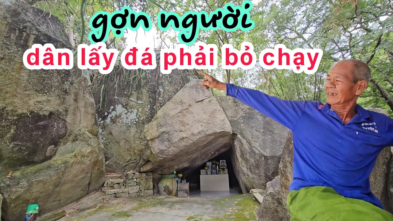 Ớn lạnh dân lấy đá phải bỏ chạy vì điều không ngờ xảy ra