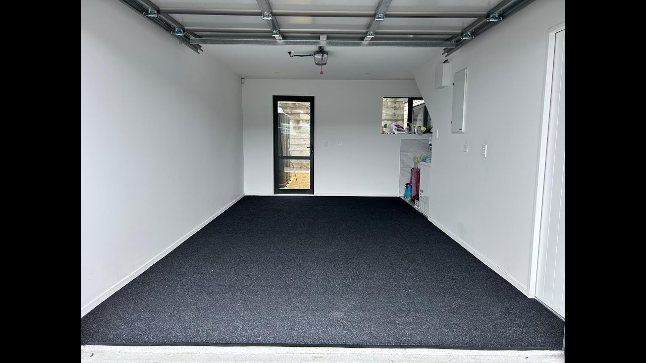 Auckland single garage carpet install