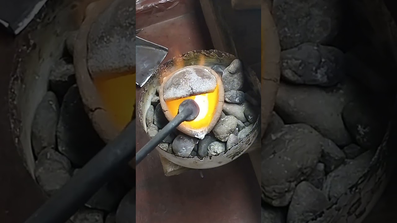 Pakita ko lang po sainyo Ang pag timpla ng borax sa dust or tirang gold at tunawin. Palike and subcr