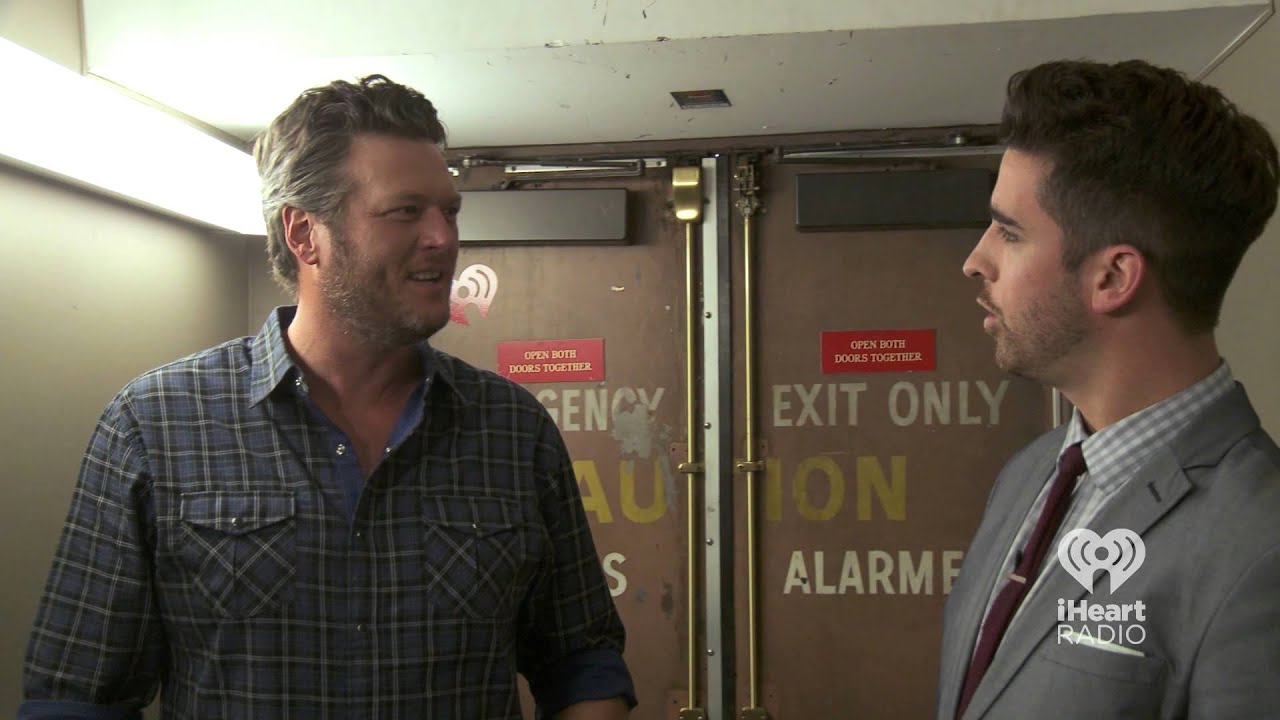 Blake Shelton Plays The Accent Game | At the Back Door