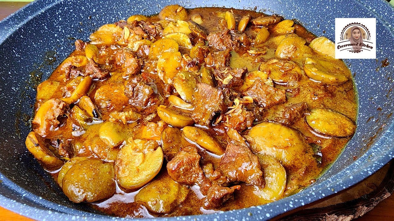 SEMUR JENGKOL CAMPUR DAGING SAPI, MEDOK BEREMPAH.