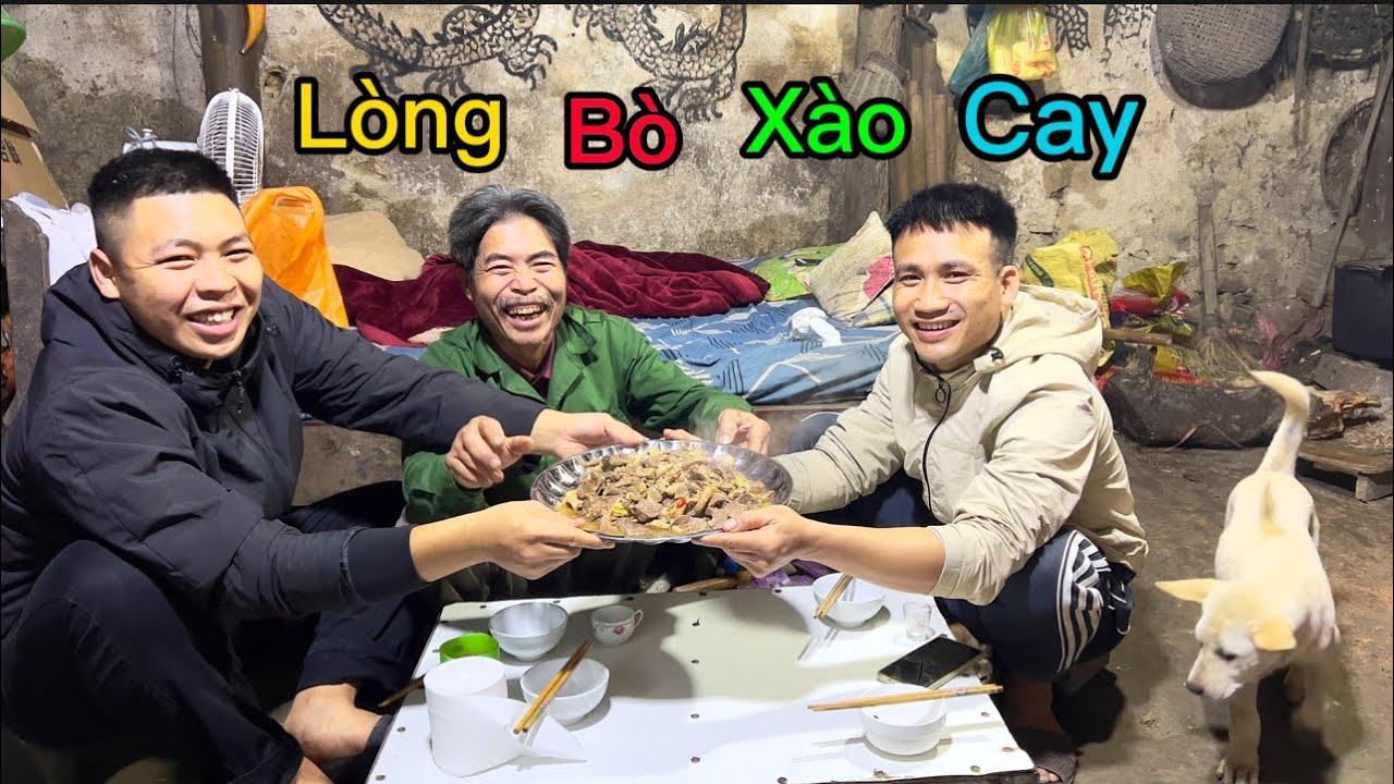 Thưởng Thức Món Lòng Bò Xào Cay Giữa Ngày Trời Mưa Rét | Thứ Bác Thông Sợ Nhất Trên Đời Là Gì?