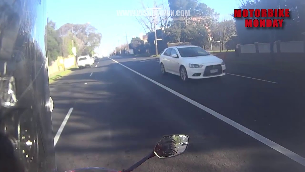 Time seems to slow down in motorcycle near miss | Motorbike Monday