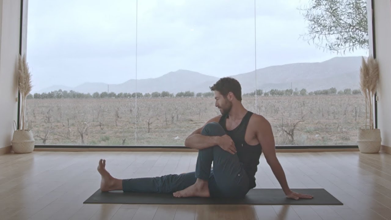 20 Min Bedtime Yoga | Gentle Evening Stretch for Deep Sleep