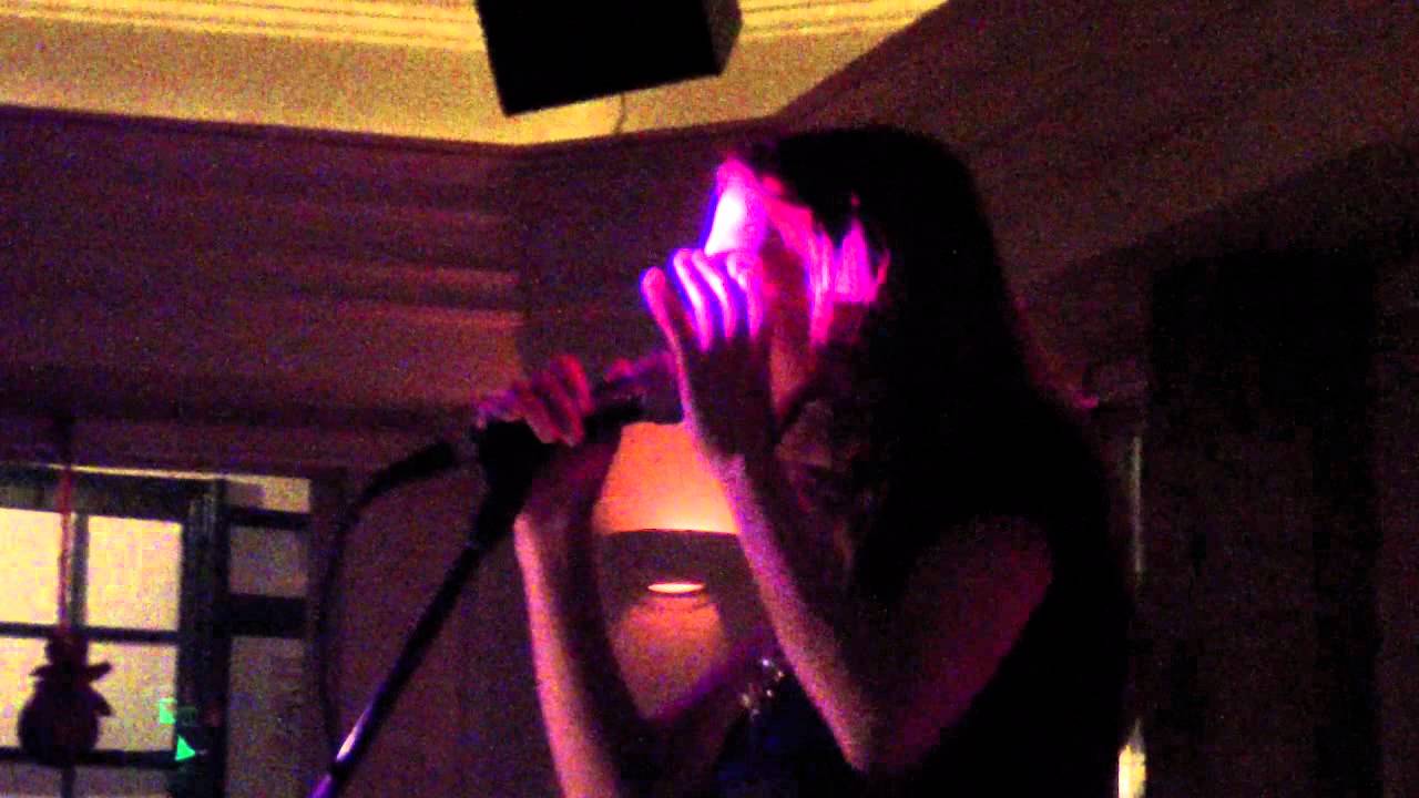 Georgia Dagaki - Mana Mou Ellas (Live @ Clochard 30 - 11 - 2011)