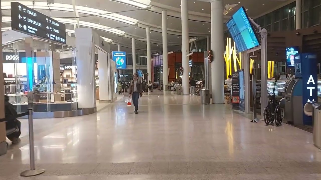 Lester Pearson Airport, Toronto Canada