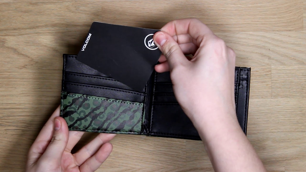 Volcom Empty Faux Leather Wallet in Camouflage
