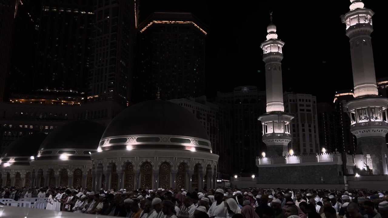ساعة كاملة من فجريات الشيخ ياسر الدوسري مسجلة من داخل الحرم.