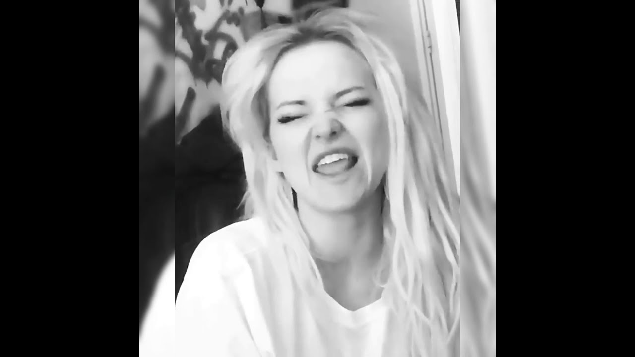 Dove Cameron and Thomas Doherty cute moments