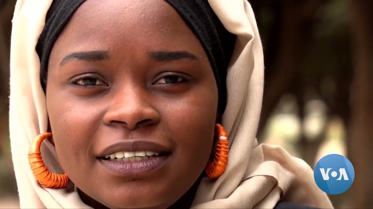 Slam Poetry Gives Voice to Young Senegalese