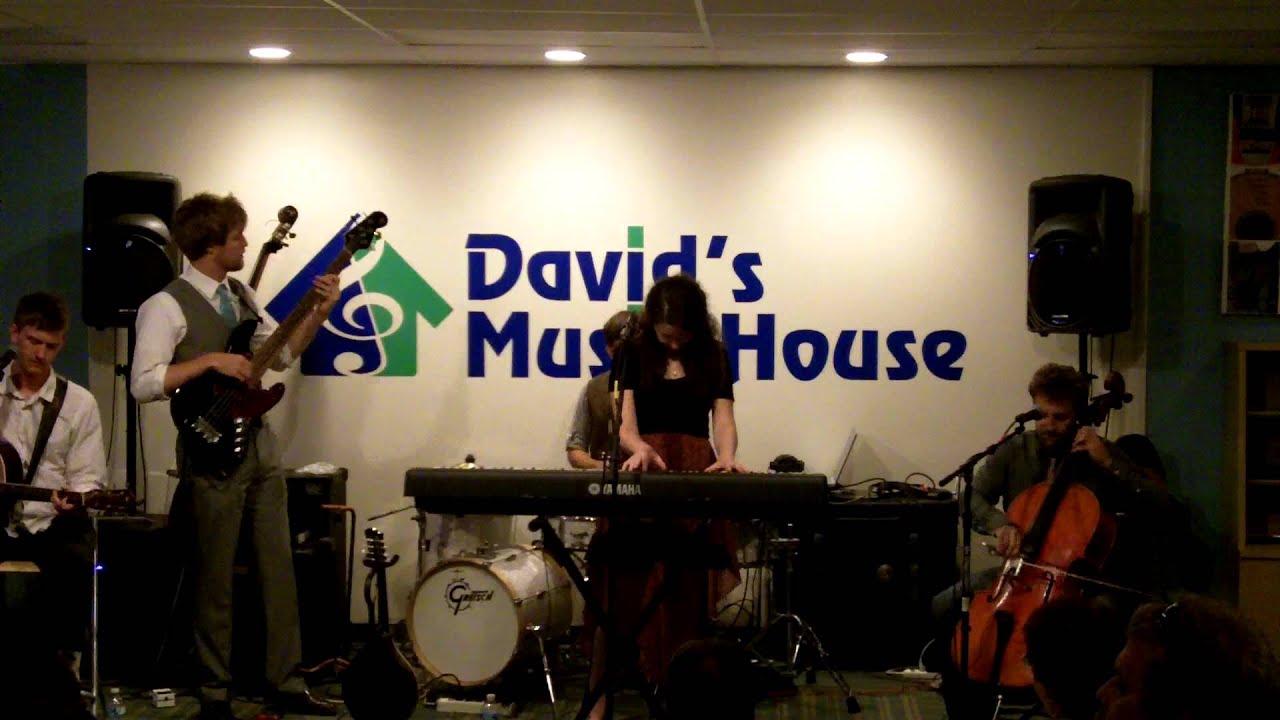 Hillary Reynolds Band - Heart Don't Hide