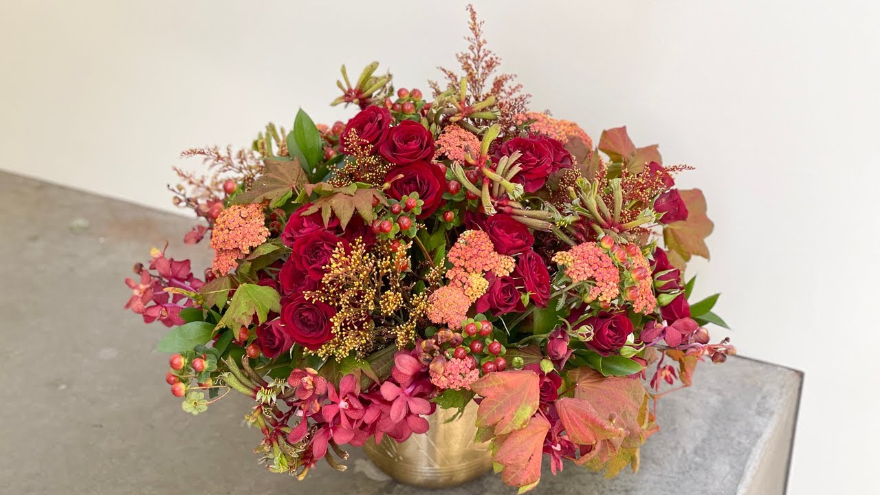 Simple Autumn Vase Arrangement