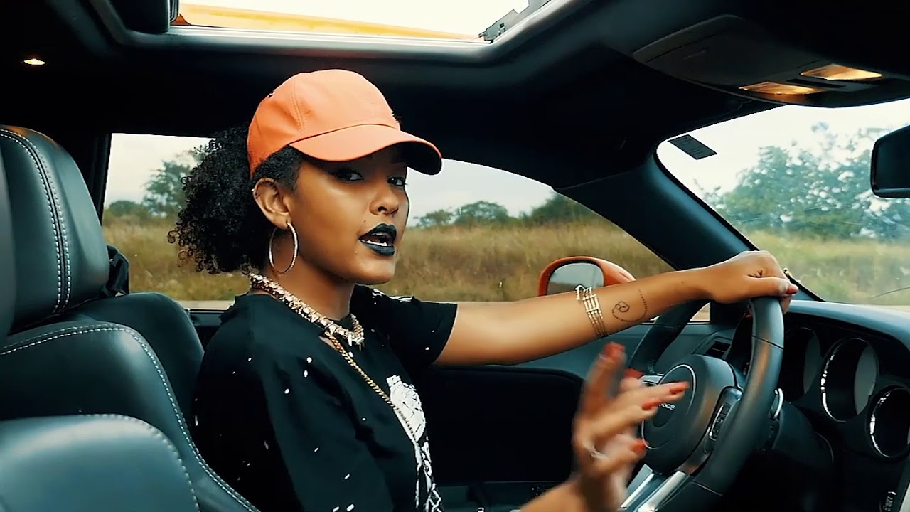Elisabeth Ventura - Sou Boa [Video Oficial]