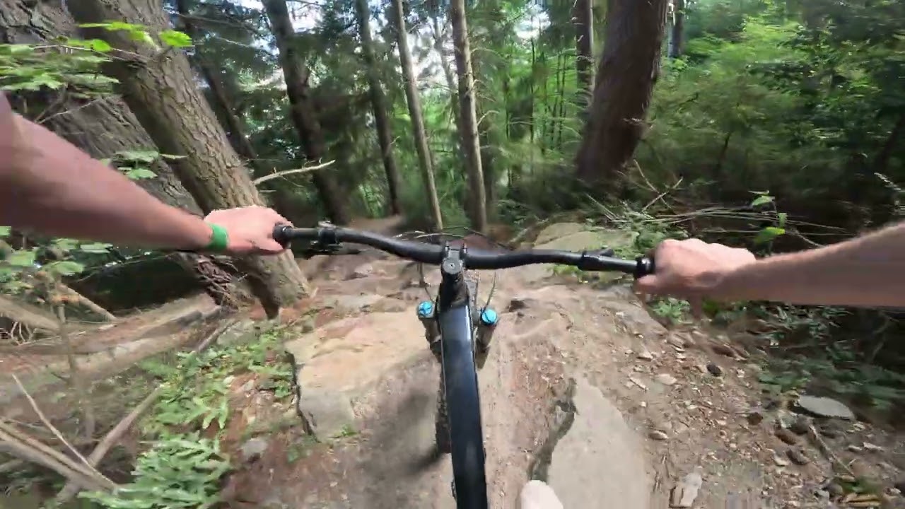 SENDING IT LARGE AT QUEENSTOWN BIKE PARK