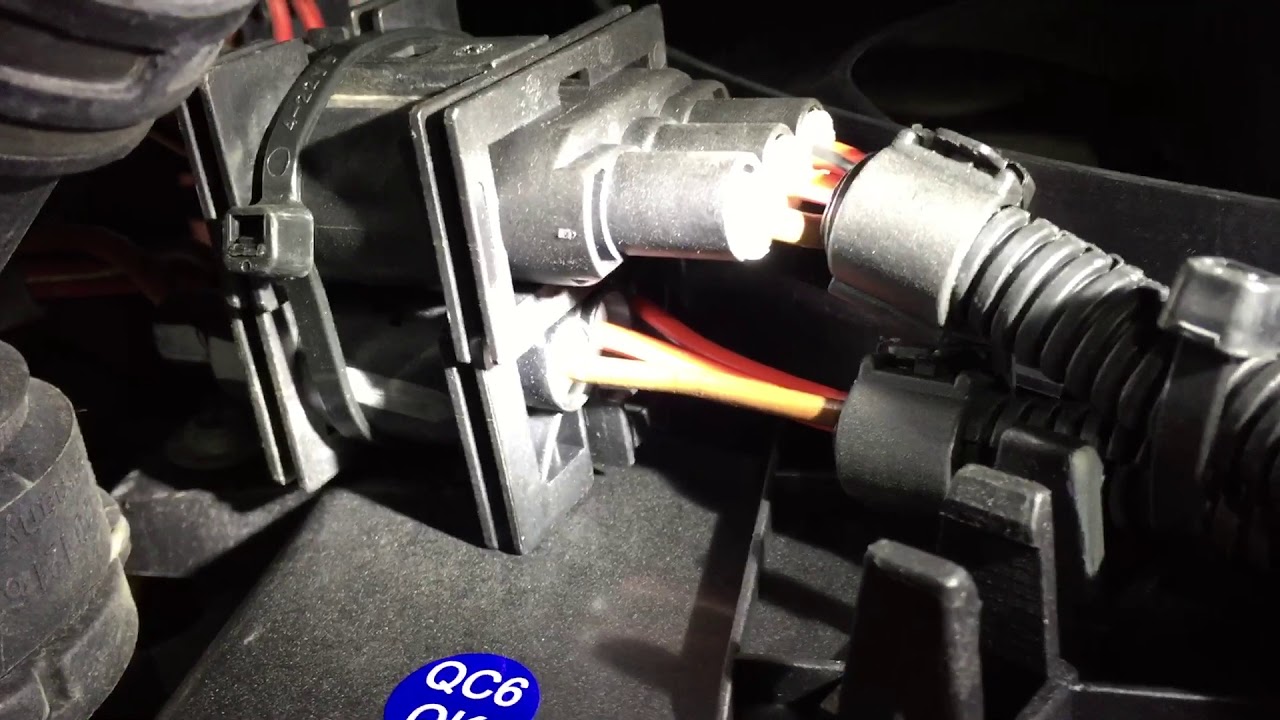 2003 VW Beetle 2.0L radiator electric cooling fan replacement