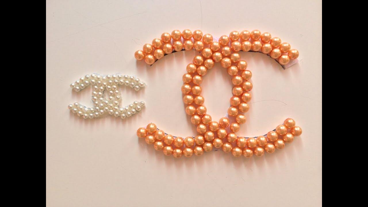 DIY:Chanel inspired pearl logo
