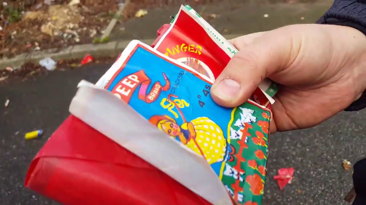 D Böller Sahnestücke mit Dünnschiss