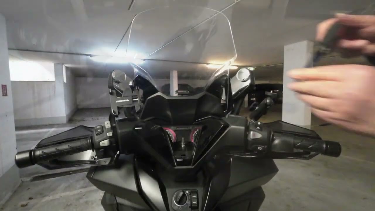 Honda Forza (125 SE) Carplay Einbau