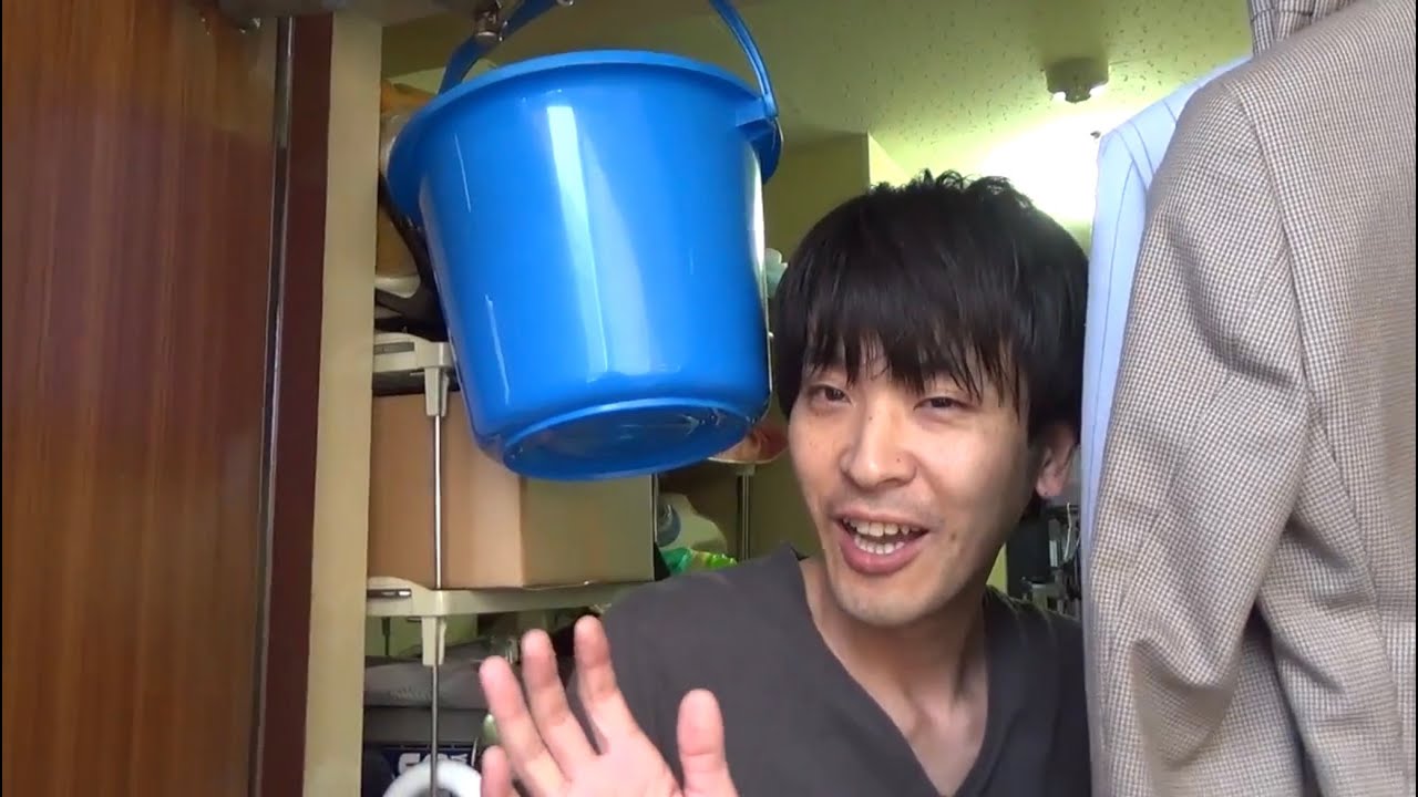 ヘッドライト町田星児の部屋に入ってみた。