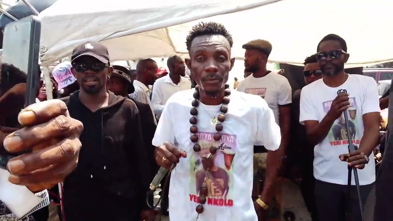 HOMMA.FONDE.NGOYANGOYA.MUSIQUE.FLOCLORIQUE