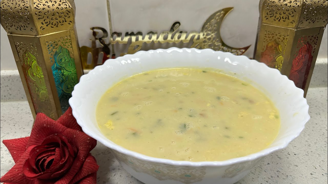 Iftar special bahoot hi bhatreen chicken 🍗 creme soup 🍜 very delicious 😋 app zaroor bana a 
