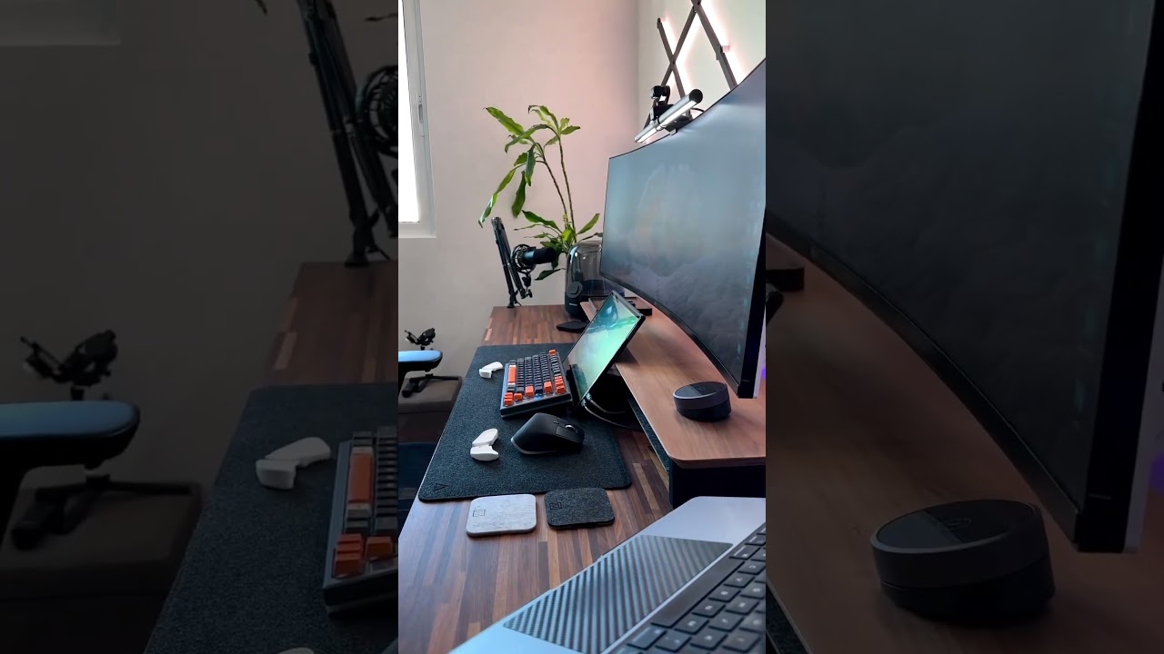 LG Super UltraWide 49&rdquo;