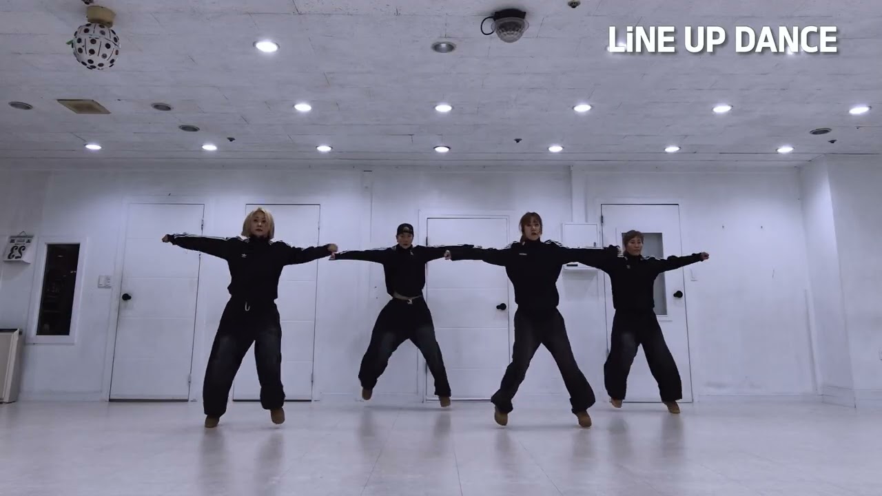 클로버 - 라비다로카 | 거울모드 | 다이어트댄스 커버 | 이지방송댄스 | LiNE UP Dance