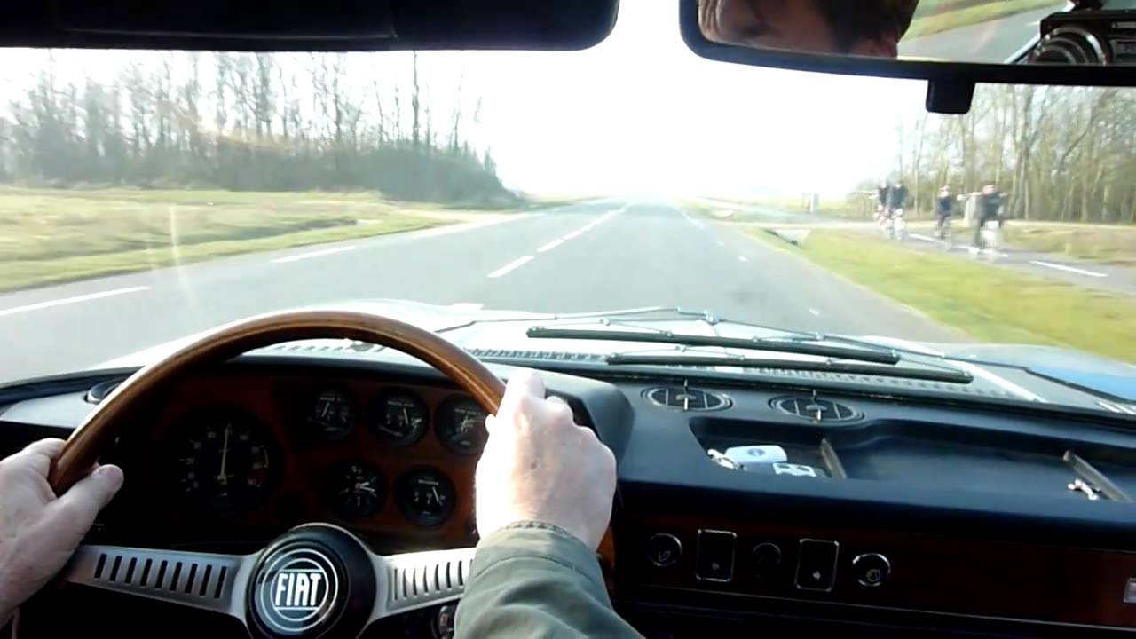 Fiat Dino 2400 haut régime