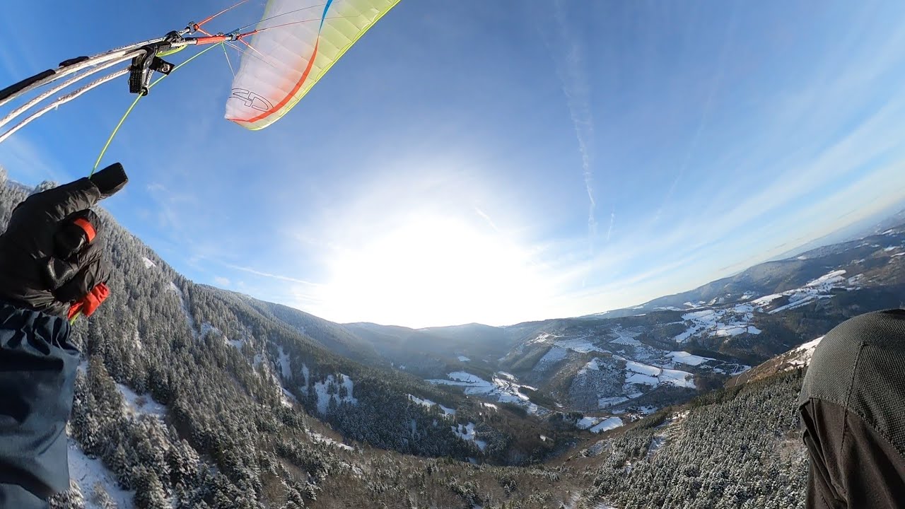 Parapente - La Jasserie - Petit vol rando hivernal dans le Pilat ❄️🌲🤩 [Air Design SuSi 3]